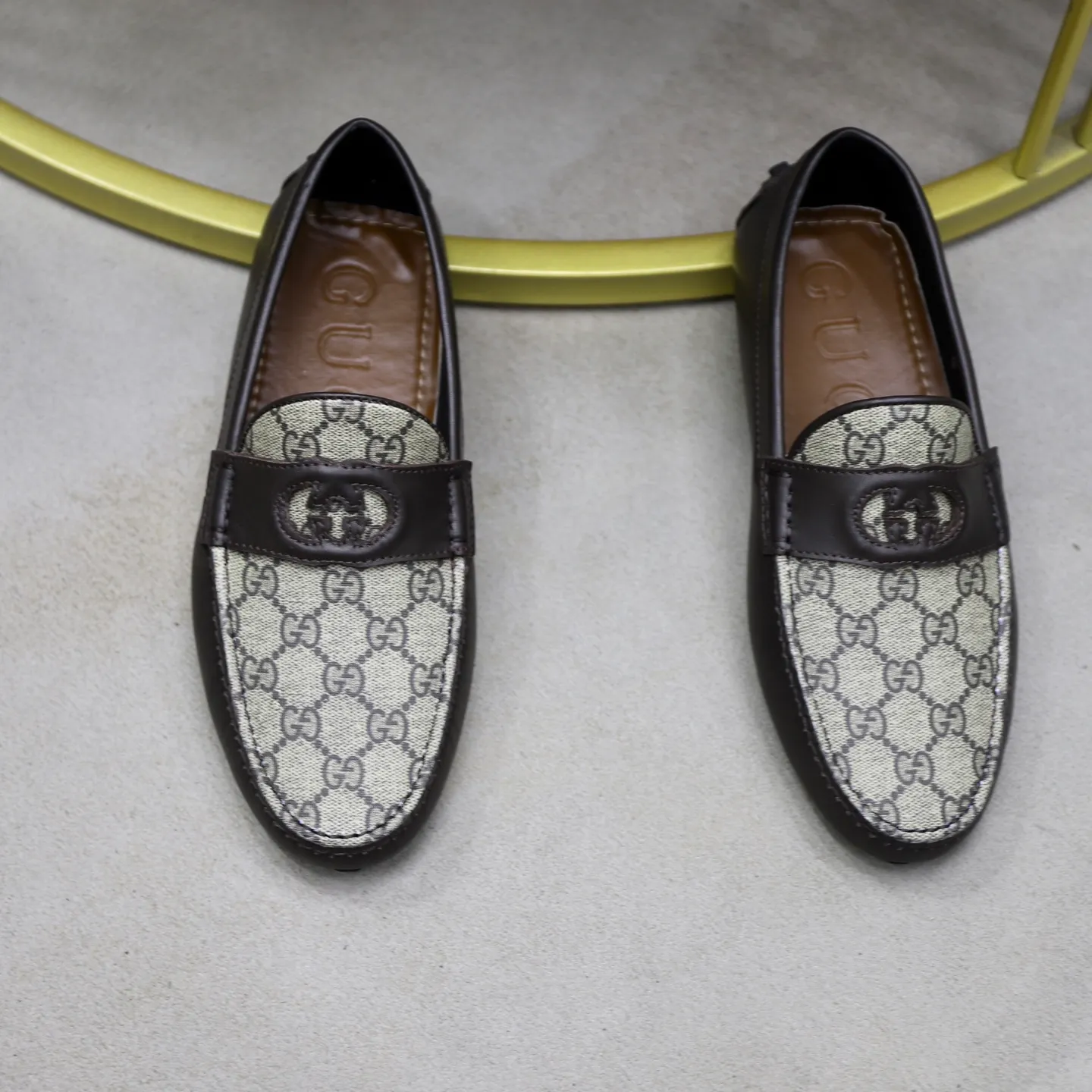 Ex-factory price: 460💰[GUCCI] Gucci ⚠️High-end men’s driving and pedal series ⚠️38-44 (customized for 45) ⚠️All original cowhide leather! Thick and soft! Made entirely of calfskin lining! Rubber sheet anti-slip beanie sole! Three-dimensional package technology! Fashionable and classic! Handicrafts! Original high quality! Feel free to compare!